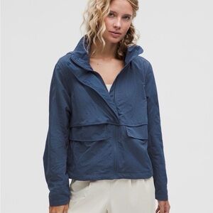 Lululemon Athletica Always Effortless Classic Fit Jacket Size 8 NWT